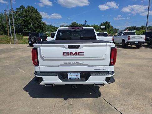 Used 2024 GMC Sierra 1500 Denali w/ Technology Package AWD/4WD image 6