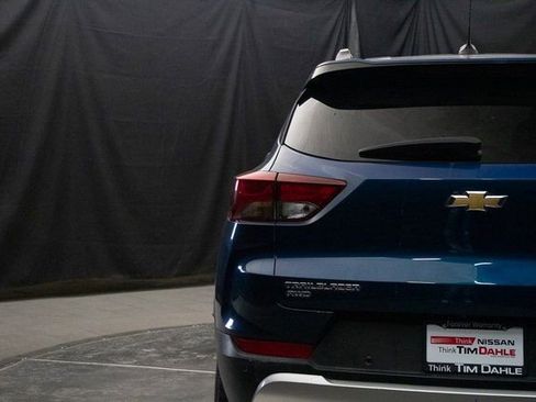 Used 2021 Chevrolet TrailBlazer LT w/ Convenience Package AWD/4WD image 12