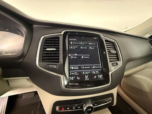 Used 2020 Volvo XC90 T6 Momentum w/ Protection Package Premier AWD/4WD image 26