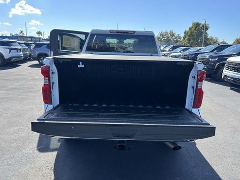 Used 2024 Chevrolet Silverado 3500 LT w/ Convenience Package image 16