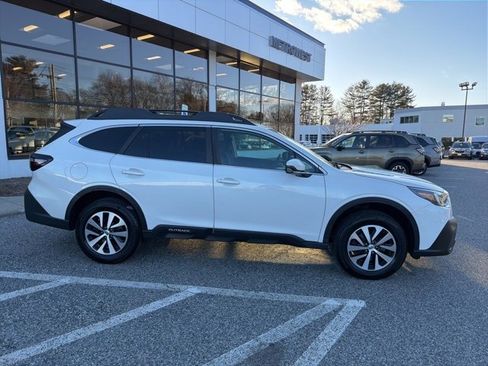Used 2021 Subaru Outback Premium image 10