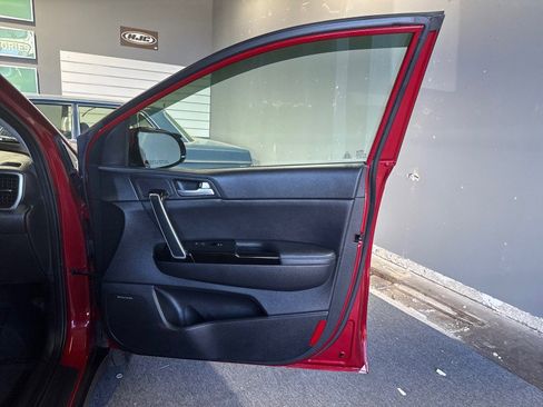 Used 2019 Kia Sportage EX w/ EX Technology Package image 13