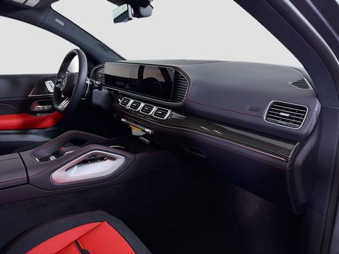 New 2026 Mercedes-Benz GLE 53 AMG 4MATIC Coupe image 32