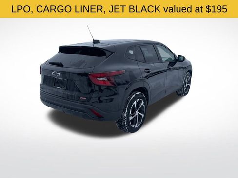 Used 2025 Chevrolet Trax RS w/ Driver Confidence Package image 5