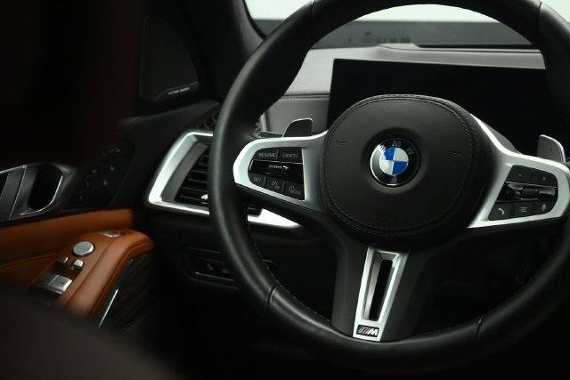 Used 2025 BMW X7 M60i w/ Executive Package AWD/4WD image 42