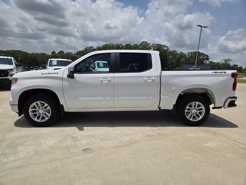 Used 2025 Chevrolet Silverado 1500 LT w/ Safety Package AWD/4WD image 5