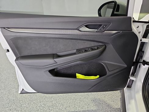 New 2026 Volkswagen GTI SE FWD image 16