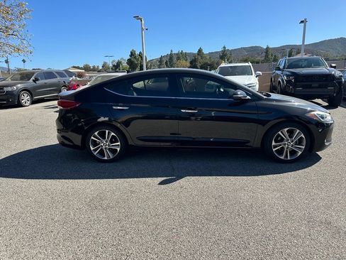 Used 2017 Hyundai Elantra Limited w/ Limited Ultimate Package 05 FWD image 5