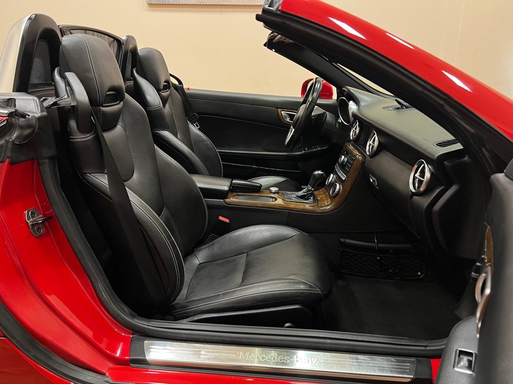 Used 2016 Mercedes-Benz SLK 350 image 28