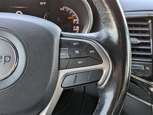 Used 2020 Jeep Grand Cherokee Limited w/ Luxury Group II image 26