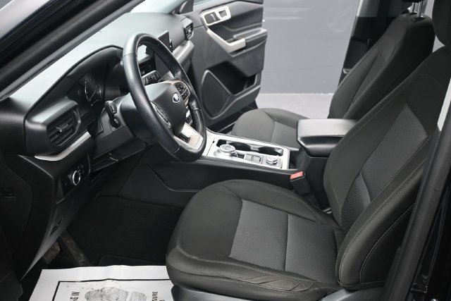 Certified 2023 Ford Explorer XLT AWD/4WD image 6