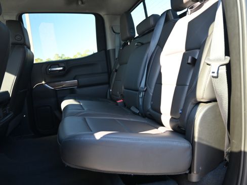 Used 2020 Chevrolet Silverado 1500 RST image 31