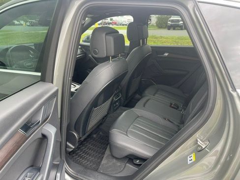 Used 2023 Audi Q5 2.0T Premium w/ Convenience Package AWD/4WD image 14
