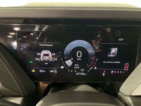 Used 2025 GMC Yukon Denali AWD/4WD image 17