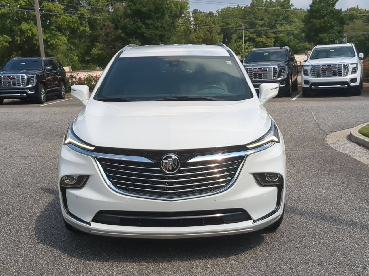Used 2024 Buick Enclave Essence w/ Trailering Package, 5000 lbs. FWD image 3