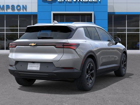 New 2026 Chevrolet Equinox EV LT image 29