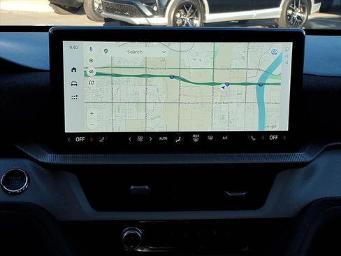 Used 2025 Ford Explorer Active w/ Active Comfort Package image 18