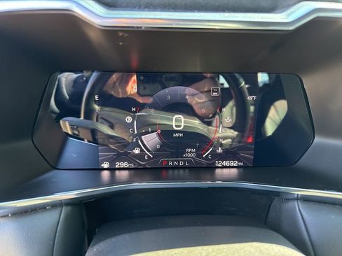 Used 2023 GMC Canyon Elevation w/ Elevation Premium Package image 12