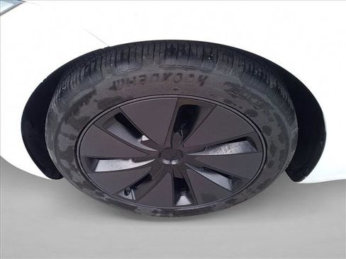 Used 2025 Tesla Model 3 Long Range AWD/4WD image 9