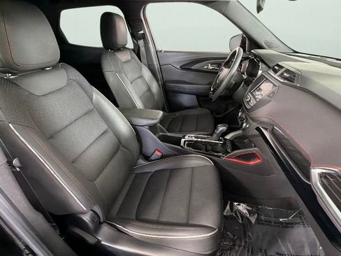 Used 2022 Chevrolet TrailBlazer RS FWD image 32