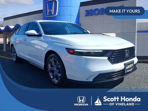 Certified 2024 Honda Accord EX image 1