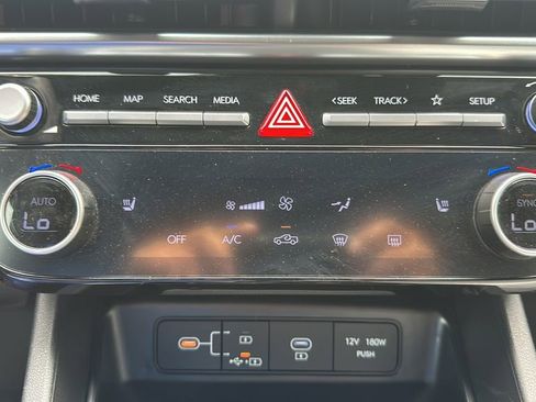 Used 2025 Hyundai Santa Cruz SEL image 32