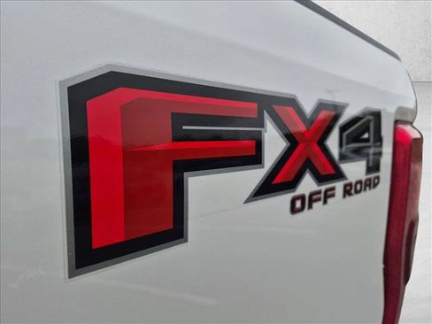 Used 2019 Ford F250 Platinum w/ Platinum Ultimate Package AWD/4WD image 15