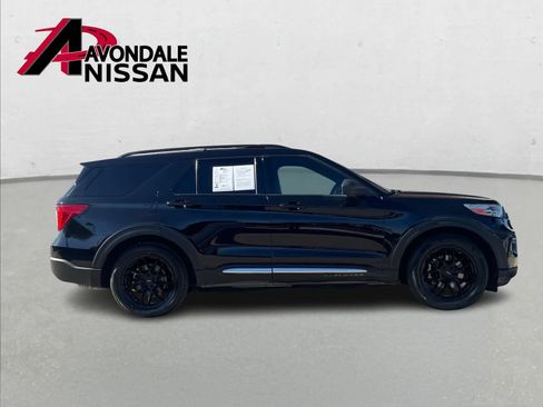 Used 2020 Ford Explorer XLT w/ Equipment Group 202A image 8