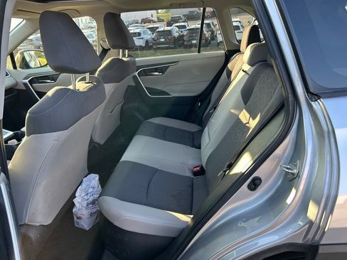 Used 2025 Toyota RAV4 XLE w/ Convenience Package AWD/4WD image 11