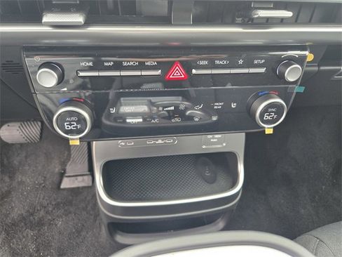 New 2026 Hyundai Ioniq 9 SE image 18