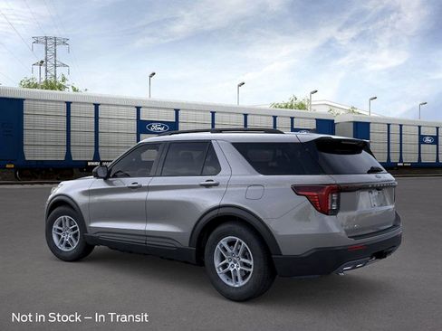 New 2026 Ford Explorer Active w/ Active Comfort Package image 4