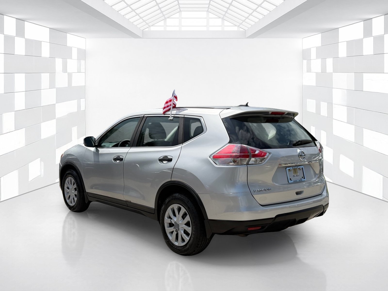 Used 2016 Nissan Rogue S FWD image 5
