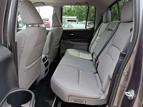 Used 2023 Honda Ridgeline RTL image 10