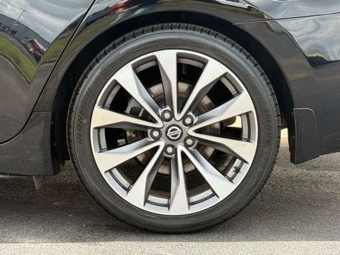 Used 2019 Nissan Maxima Platinum w/ Sport Mat Group FWD image 13