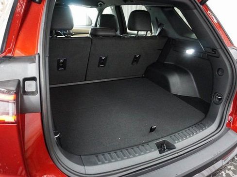 New 2026 Chevrolet Equinox ACTIV w/ Convenience Package III AWD/4WD image 19