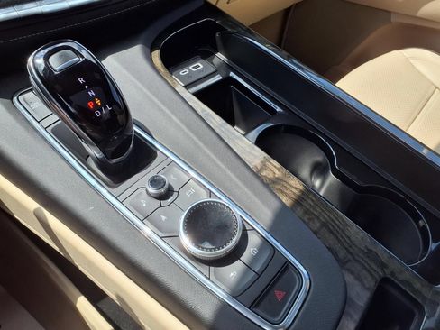 Used 2024 Cadillac Escalade Premium Luxury w/ LPO, Floor Liner Package AWD/4WD image 26