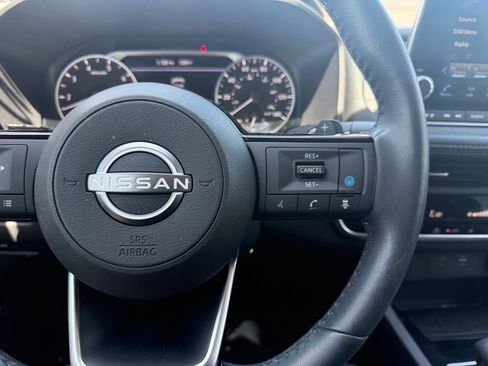 Certified 2023 Nissan Rogue SV w/ SV Premium B Package FWD image 19