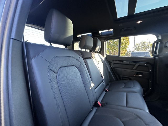 Used 2025 Land Rover Defender 110 S AWD/4WD image 37