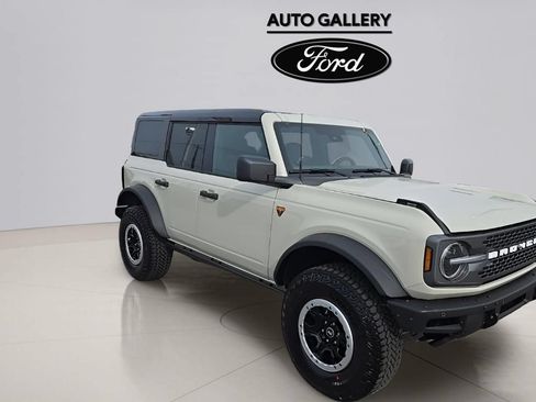 New 2026 Ford Bronco Badlands AWD/4WD image 1