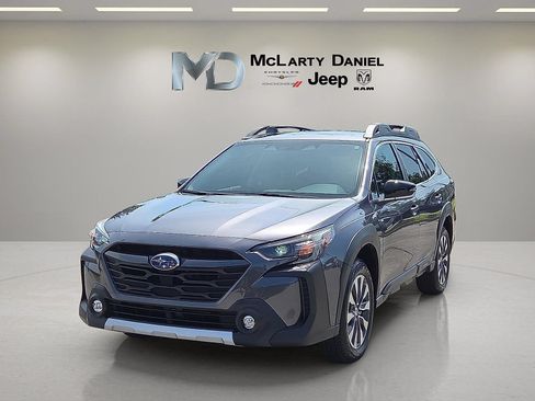 Used 2024 Subaru Outback Limited XT AWD/4WD image 2