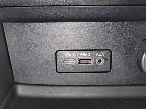 Used 2023 Nissan Sentra SV FWD image 24