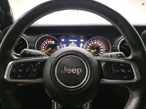 Used 2020 Jeep Gladiator Overland image 27