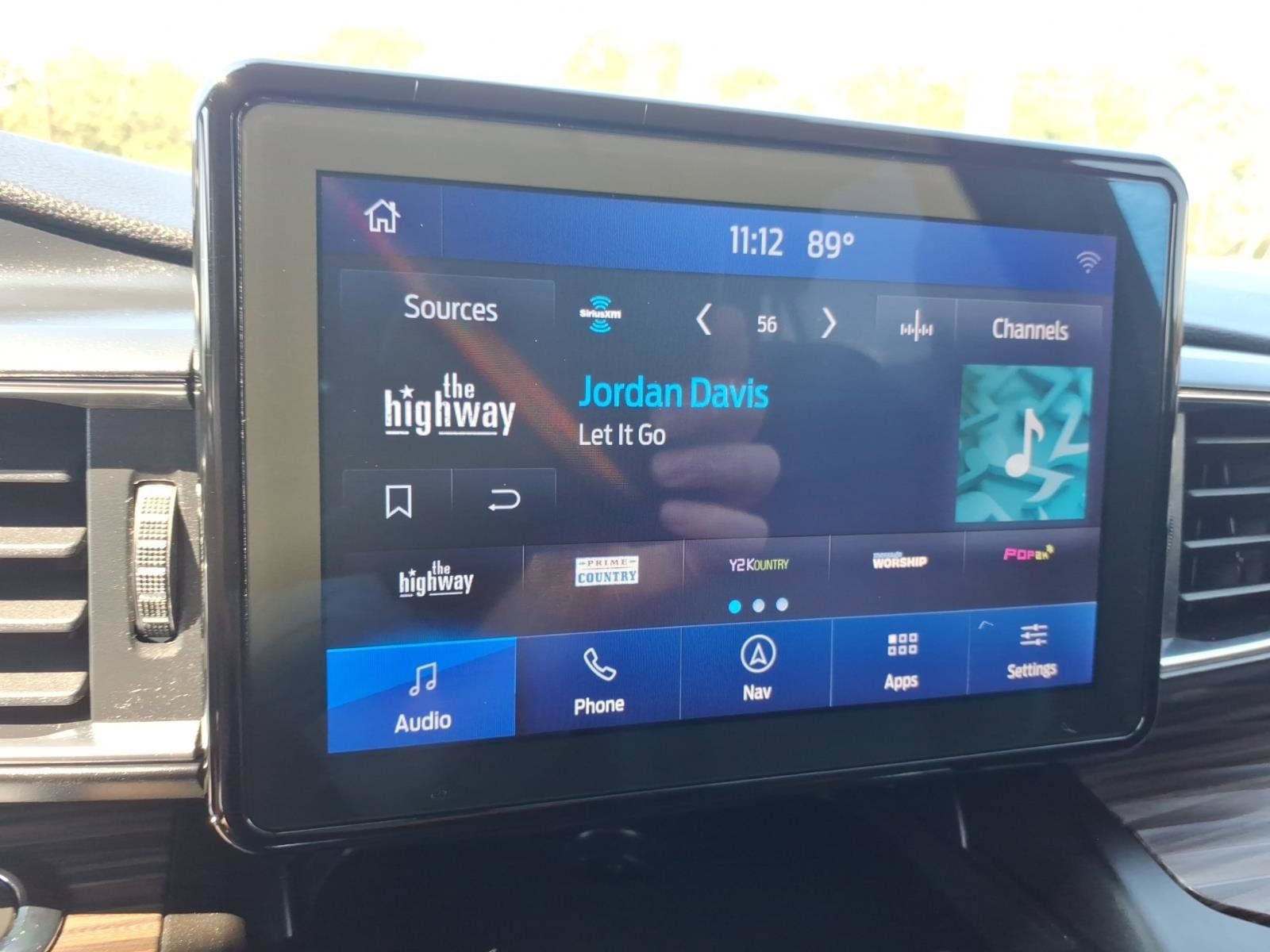 Used 2020 Ford Explorer Limited RWD image 17