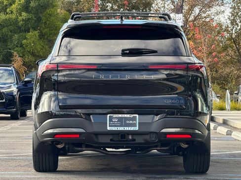 New 2026 INFINITI QX60 Autograph w/ Dark Cargo Package image 4
