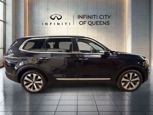 Used 2020 Kia Telluride S w/ S 8 Passenger Seating Package FWD image 4