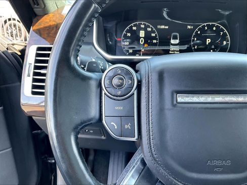 Used 2017 Land Rover Range Rover Supercharged AWD/4WD image 20