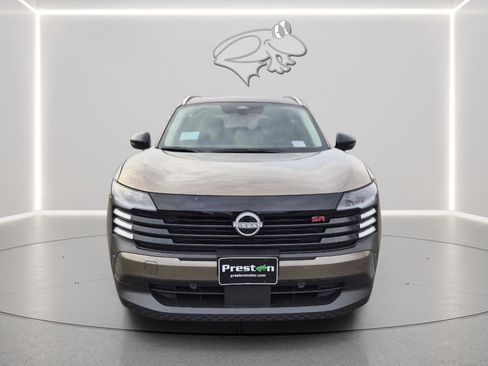 New 2026 Nissan Kicks SR image 2