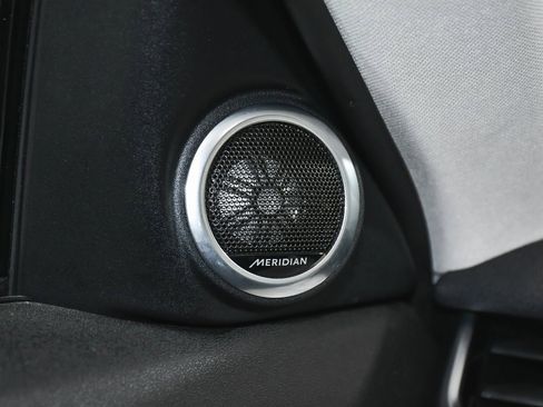 Used 2022 Land Rover Range Rover Evoque SE image 32