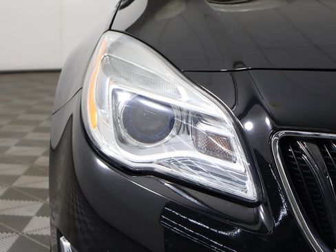 Used 2015 Buick Regal image 12