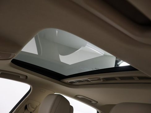 Used 2023 Audi A4 2.0T Premium w/ Convenience Package image 9